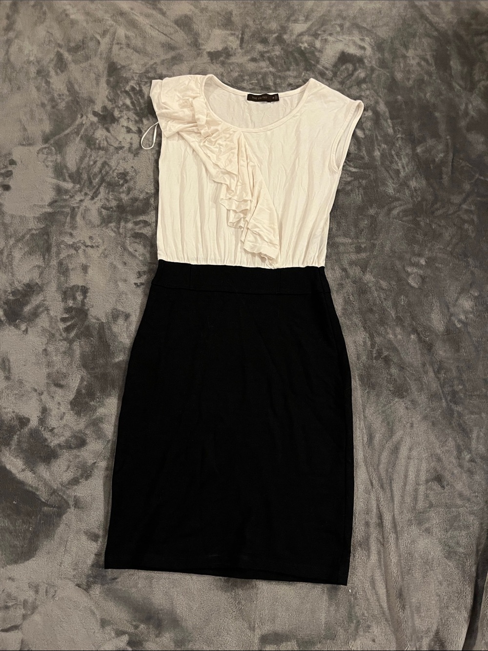 The Limited White Ruffle-Front Blouse - Picture 4 of 4